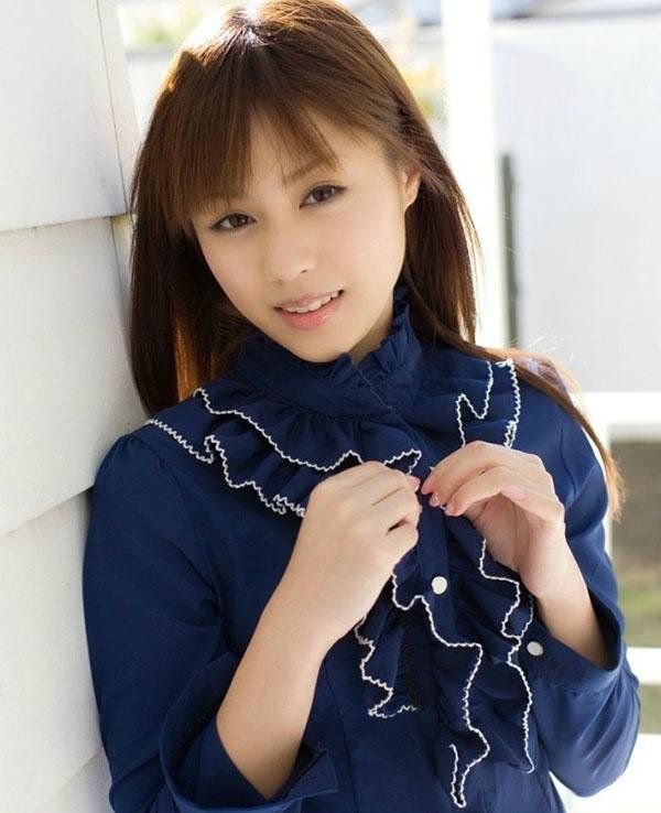 清纯美女私房爆乳诱惑写真