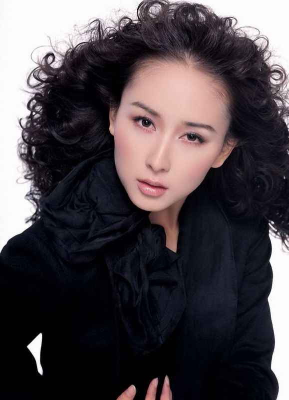 甜美女神胡静迷人写真