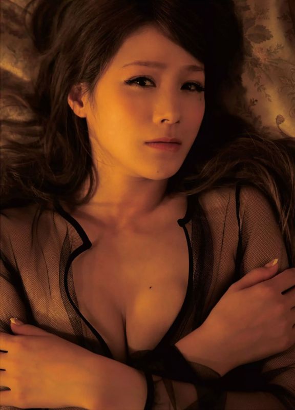 日本女演员性感摄影图片合集
