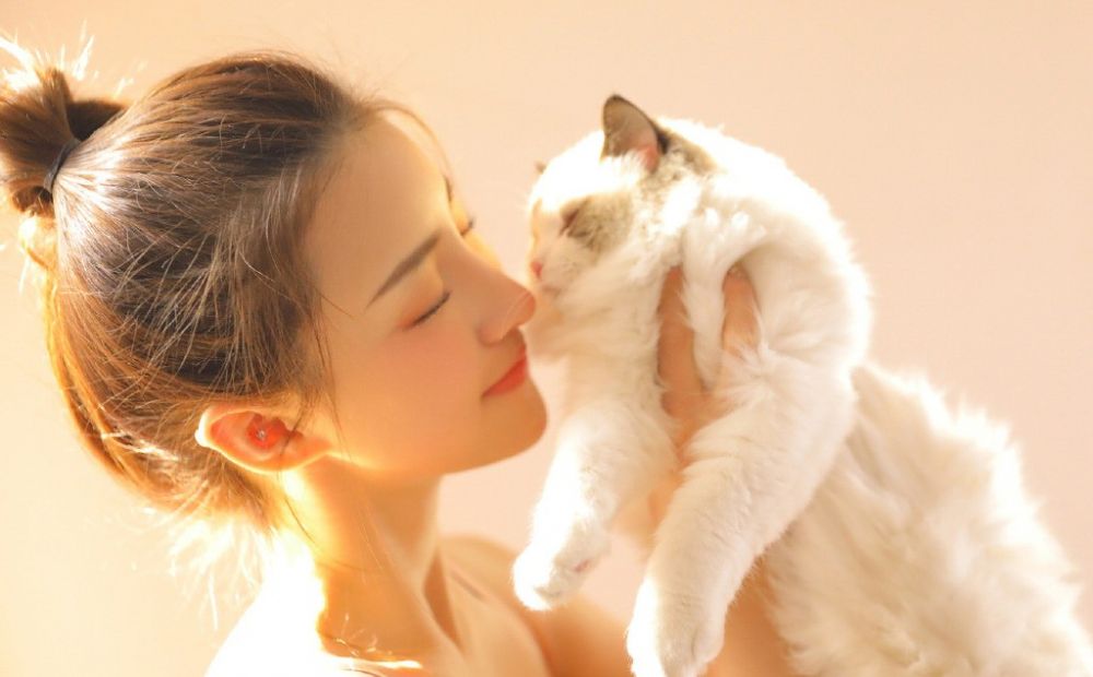 日本美女校花制服诱惑性感短裙白丝私房写真图片