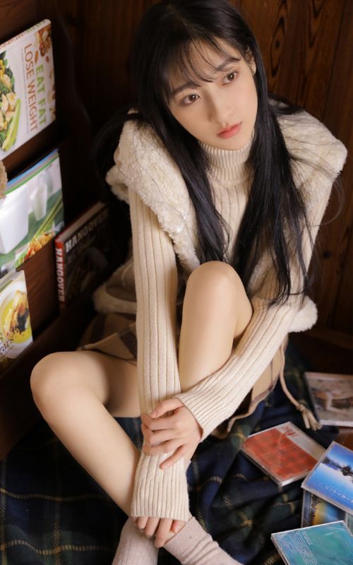 细长美腿女神御姐高挑身材丝袜玉足鉴赏诱惑写真