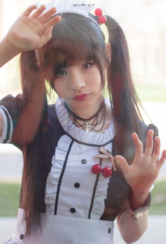 萝莉女仆装萌化人心的诱惑写真