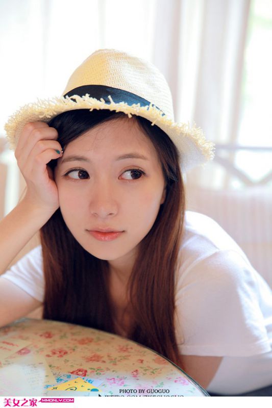 可爱校园美眉迷人高清写真