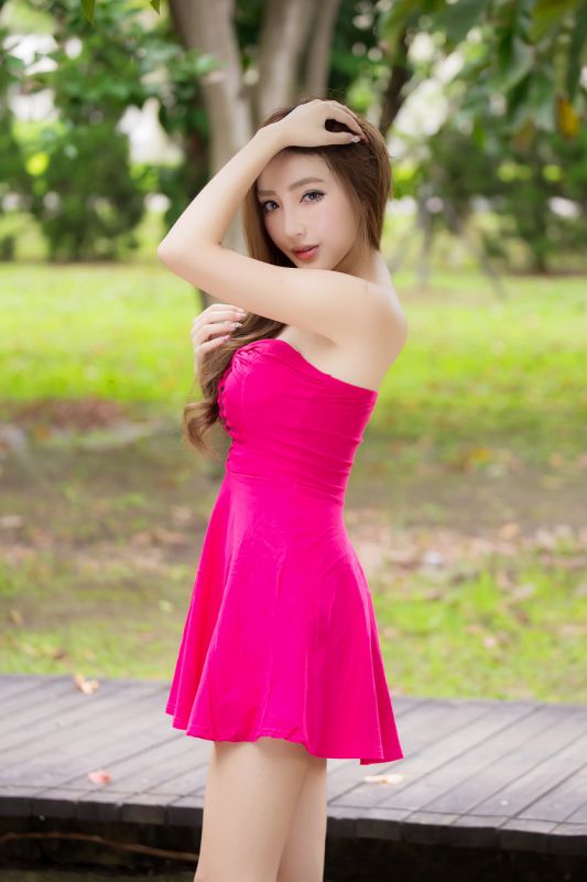 推女神90后嫩模王乔恩Abby泳装写真图片