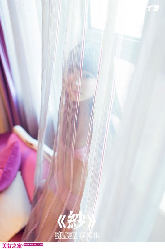 性感蕾丝美女私房朦胧诱惑写真