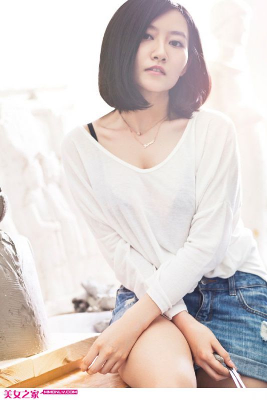 牛仔美女爆乳美臀诱惑力十足