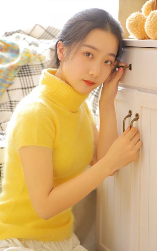 90后小嫩女白丝美腿直喷白浆性感美女诱惑写真