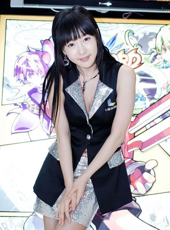 韩国车模李佳娜性感迷人写真