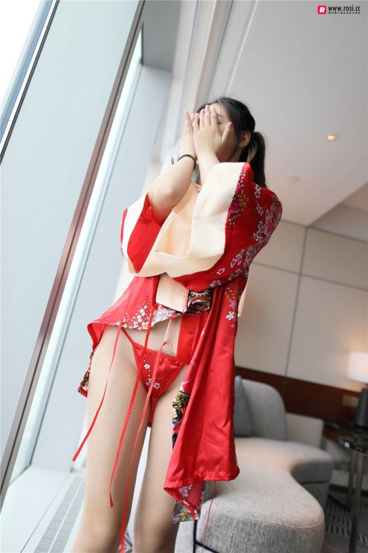 ROSI写真 不愿露脸的小姐姐酒店内大胆人体艺术写真照片第1张