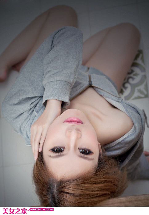 性感酥胸美女私房高清写真