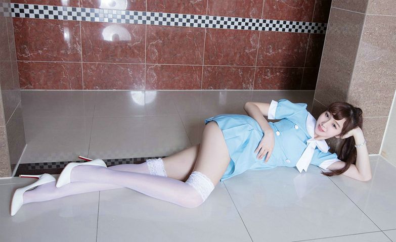白丝袜性感美女长腿诱惑图片