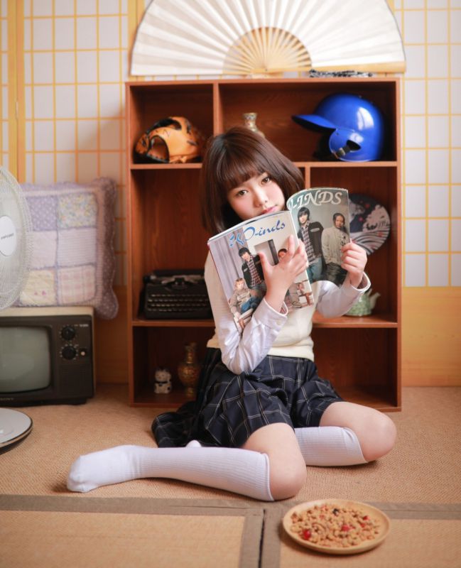 校园西装jk制服美少女丝袜白腿私房写真