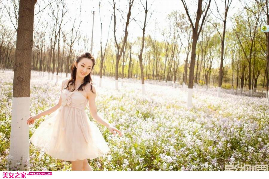 吊带裙美女程媛媛小清新写真