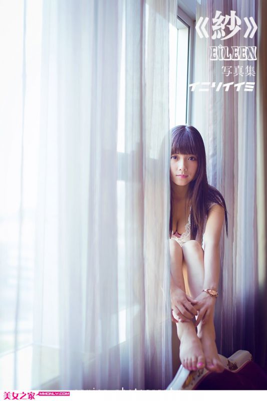 性感蕾丝美女私房朦胧诱惑写真