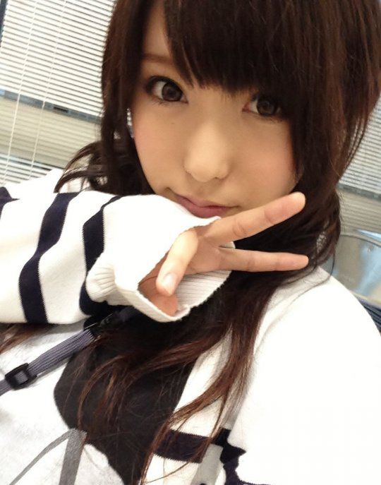 制服美女有村千佳室内性感写真