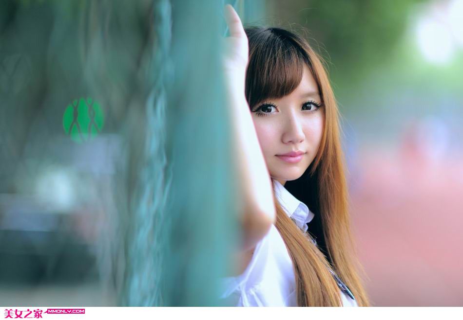 可爱美女校园甜美高清写真