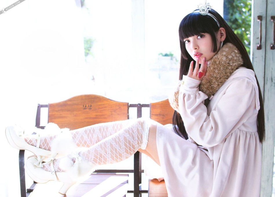 政委上坂堇lolita服装惊艳全场