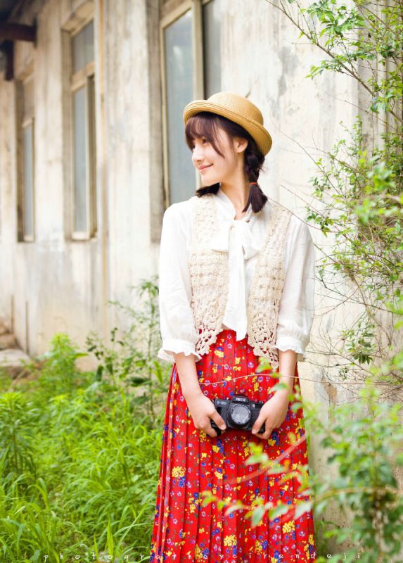 花裙子美女小清新户外高清写真