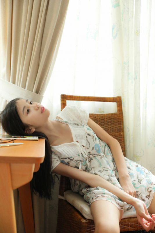 丝袜美女床上108种姿势性感国模嫩苞私房人体写真
