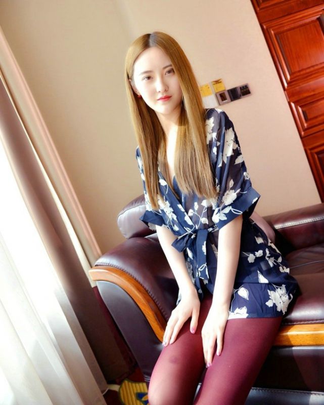 高贵丝袜美女少妇私房成熟气质翘臀风骚写真