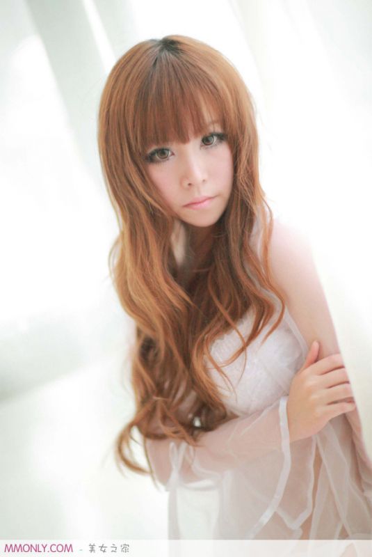 透明薄丝妩媚大胸小萝莉私房写真