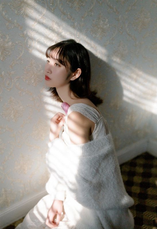 丝袜美女床上108种姿势性感国模嫩苞私房人体写真