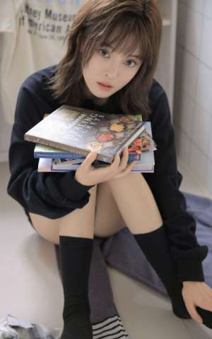 氧气美女模特黑丝长腿极品尤物养眼白嫩图片
