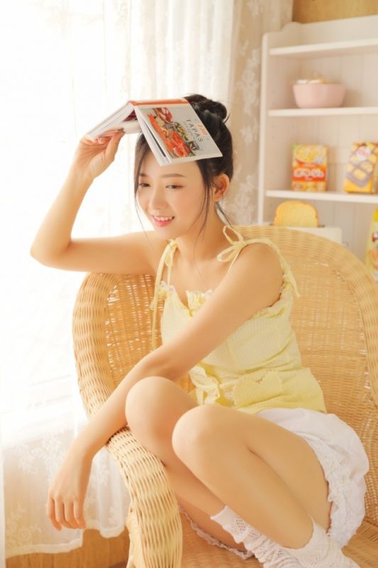 极品尤物少女居家白丝可爱萌妹子私房照图片