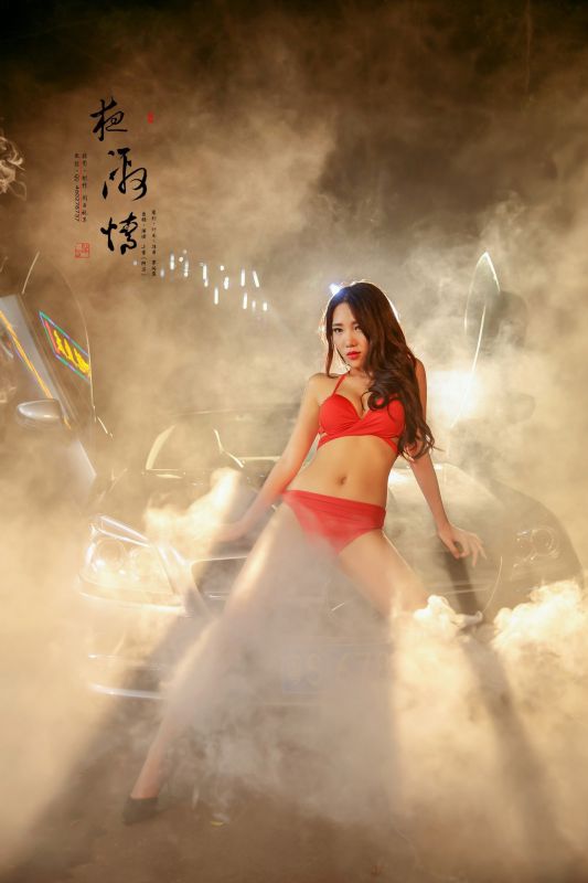 美腿制服丝袜美女高清写真