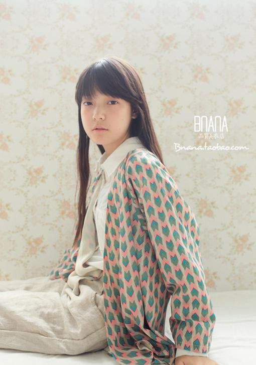 90后萌妹子唯美清新写真
