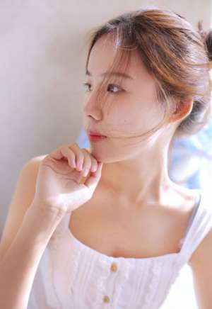 极品90后美女床上酥胸美腿丝袜诱惑尤物图片