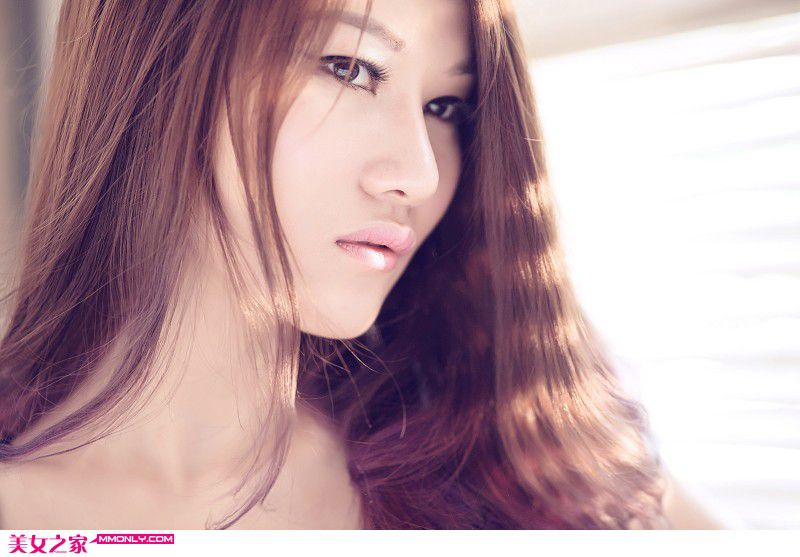 惊艳内衣美女私房妩媚撩人写真
