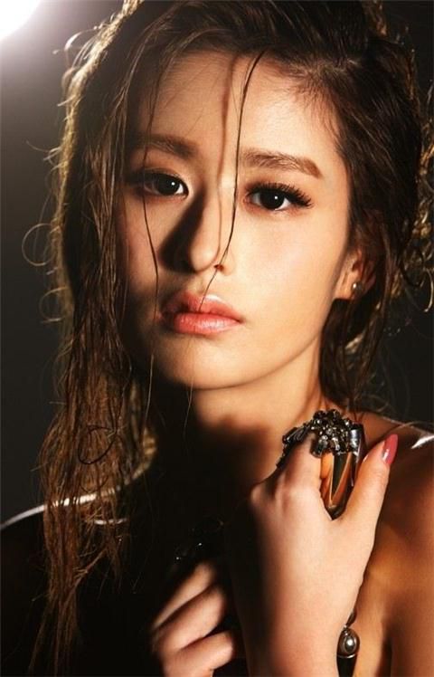 颖儿高清制服写真 猫耳妆扮俏皮可人