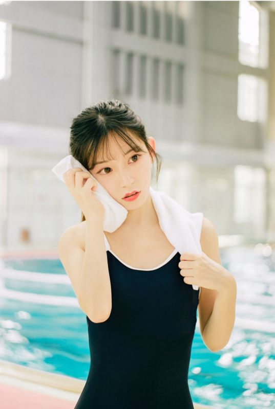日本校园死库水美女丰乳翘臀白丝美腿性感湿身诱惑写真