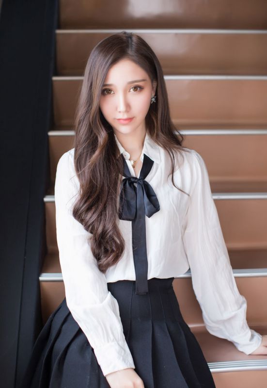 青春靓丽萌萌哒小清新制服短裙妹子写真集