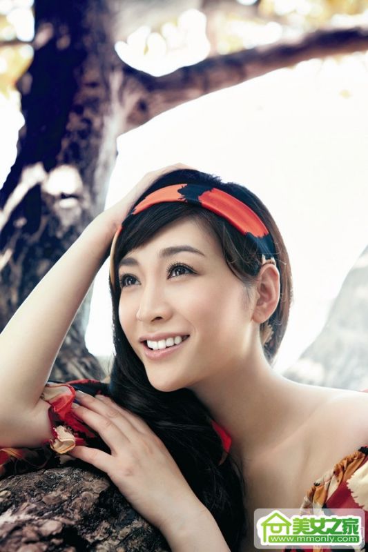 美女李小冉性感诱人高清写真