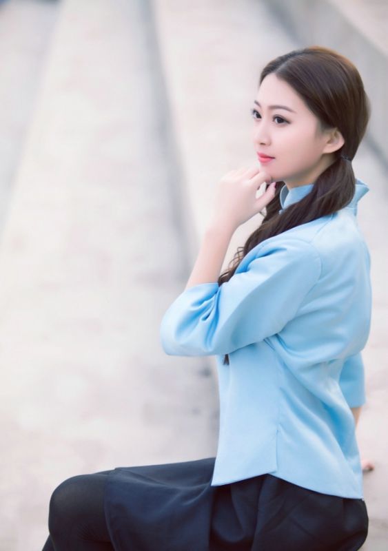 校花女神黑丝美腿制服青涩稚嫩性感诱惑写真图片