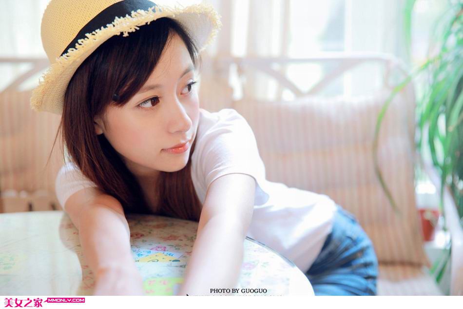 可爱校园美眉迷人高清写真
