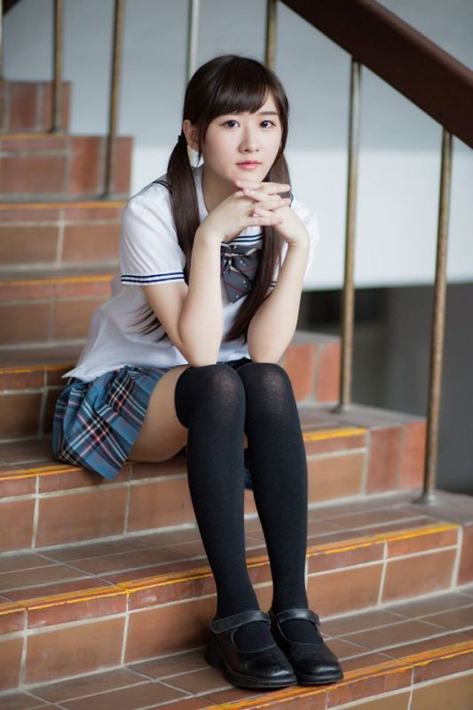 台湾正妹高材生李思娴爆红 好学生也会打LOL