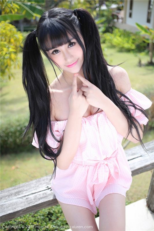 人气模特杨晓青儿高清写真图片