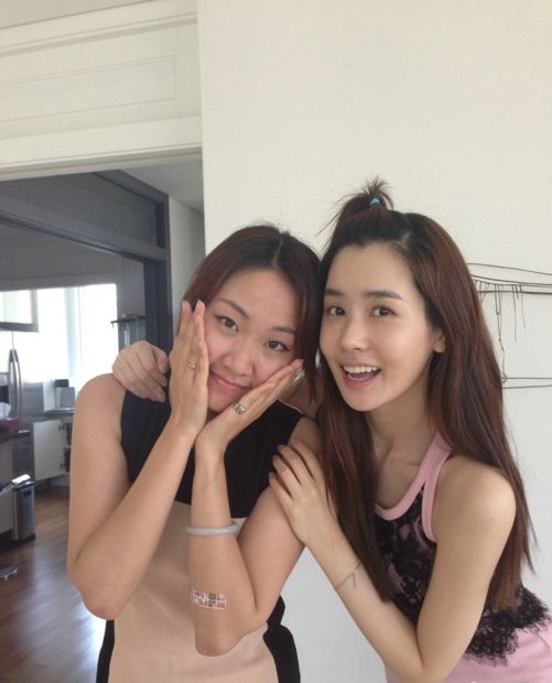 韩国美女李多海卖萌照