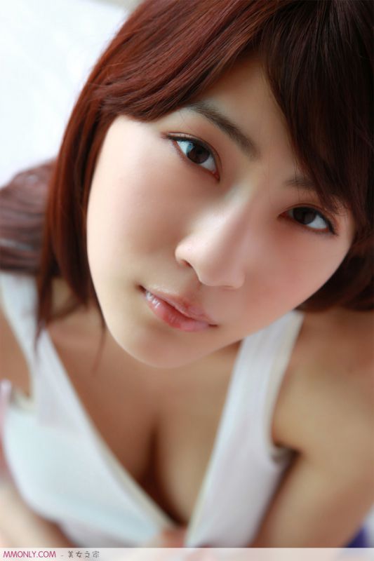 比基尼美女绝美爆乳性感妩媚写真