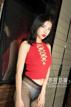 美女模特凌雪黑丝袜写真火辣诱人