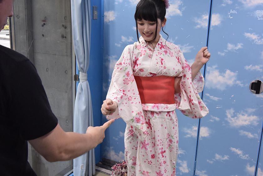 SOD女子大生番号320MMGH00