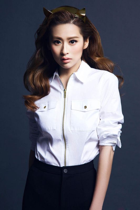 颖儿高清制服写真 猫耳妆扮俏皮可人