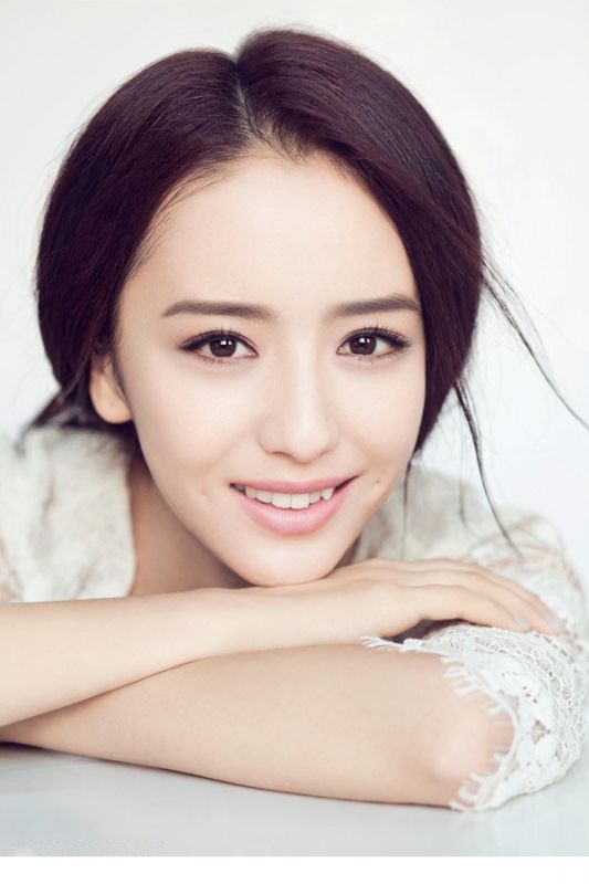佟丽娅清新文艺森女气质阳光写真