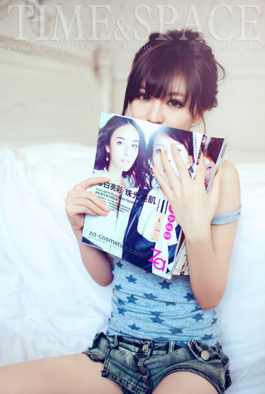 清纯美女俏皮私房照惹人怜