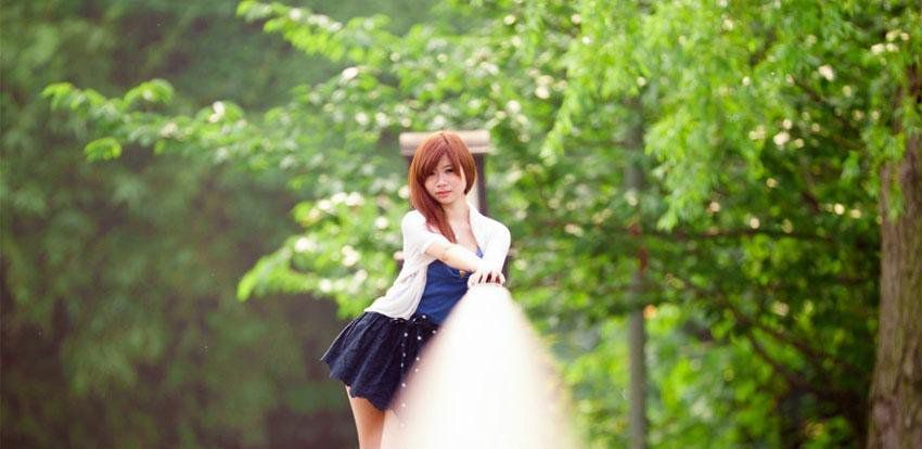 清新萌妹子田园唯美翘臀写真