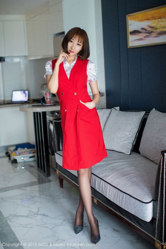极品服务员少女丝袜美腿玉足人体艺术欣赏图片