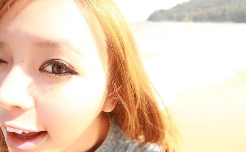 海边萌妹子俏皮可人写真